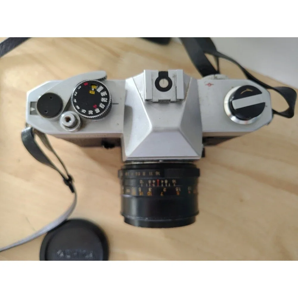 Vintage Yashica TL Electro 35mm SLR Film Camera with 50mm 1:1.9 Lens, Strap, Cap